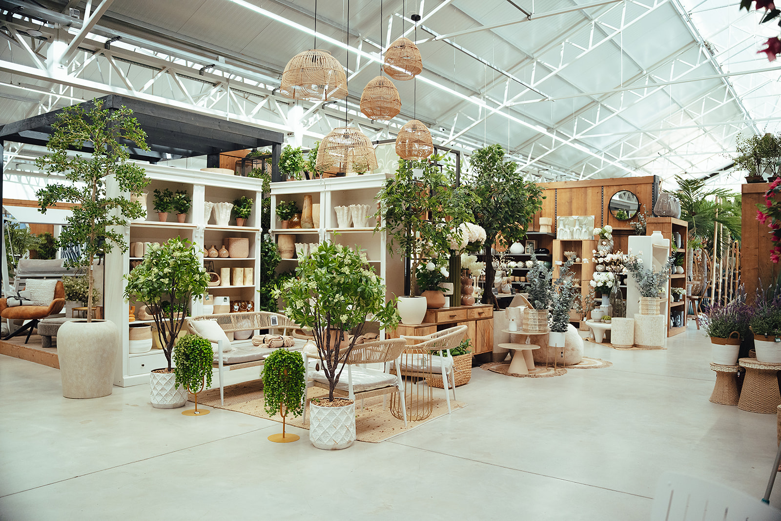 Artiflora, centre de jardineria, decoració i mascotes a Platja d’Aro